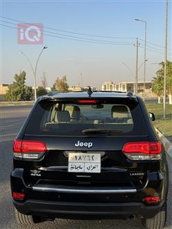 جیپ گراند شیرۆکی